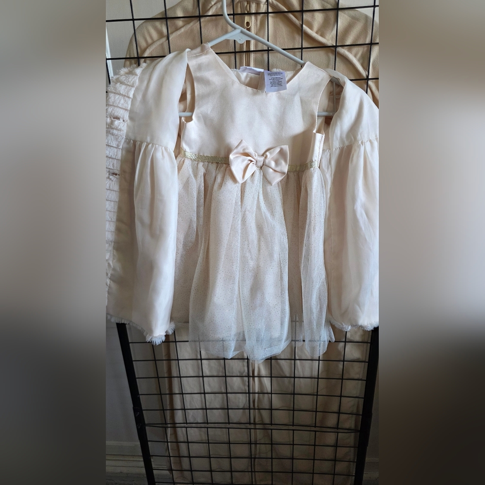 Adorable White Faux Fur Baby Coat & Dress Size 24 Months - Picture 5 of 10